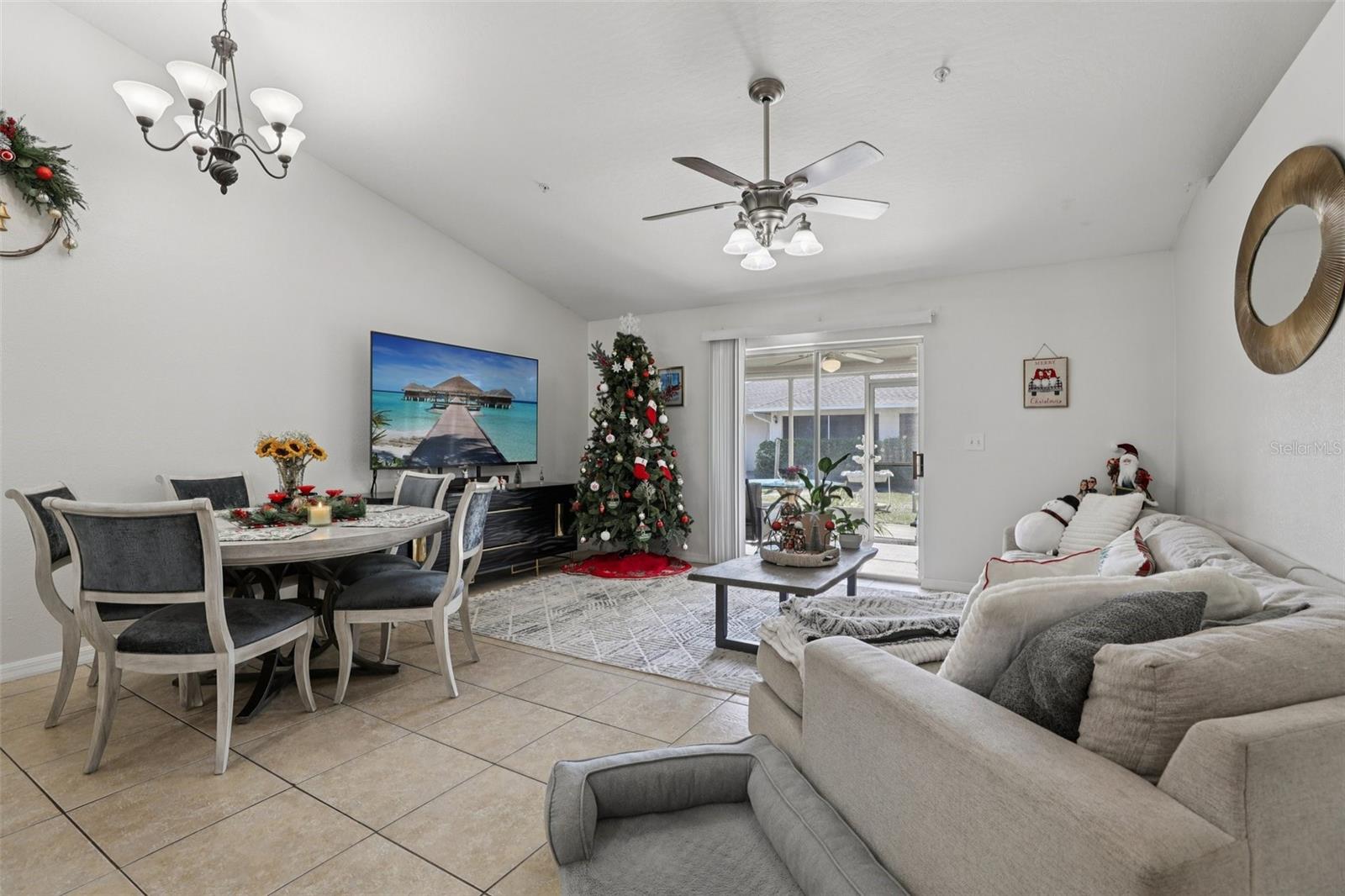 Image 6 of 59 For 527 Jackson Avenue