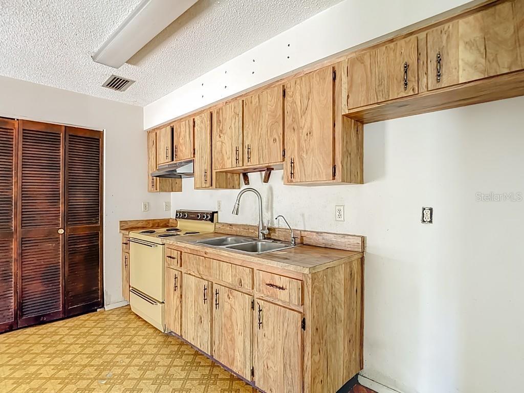 Image 9 of 30 For 1807 Barnes Street