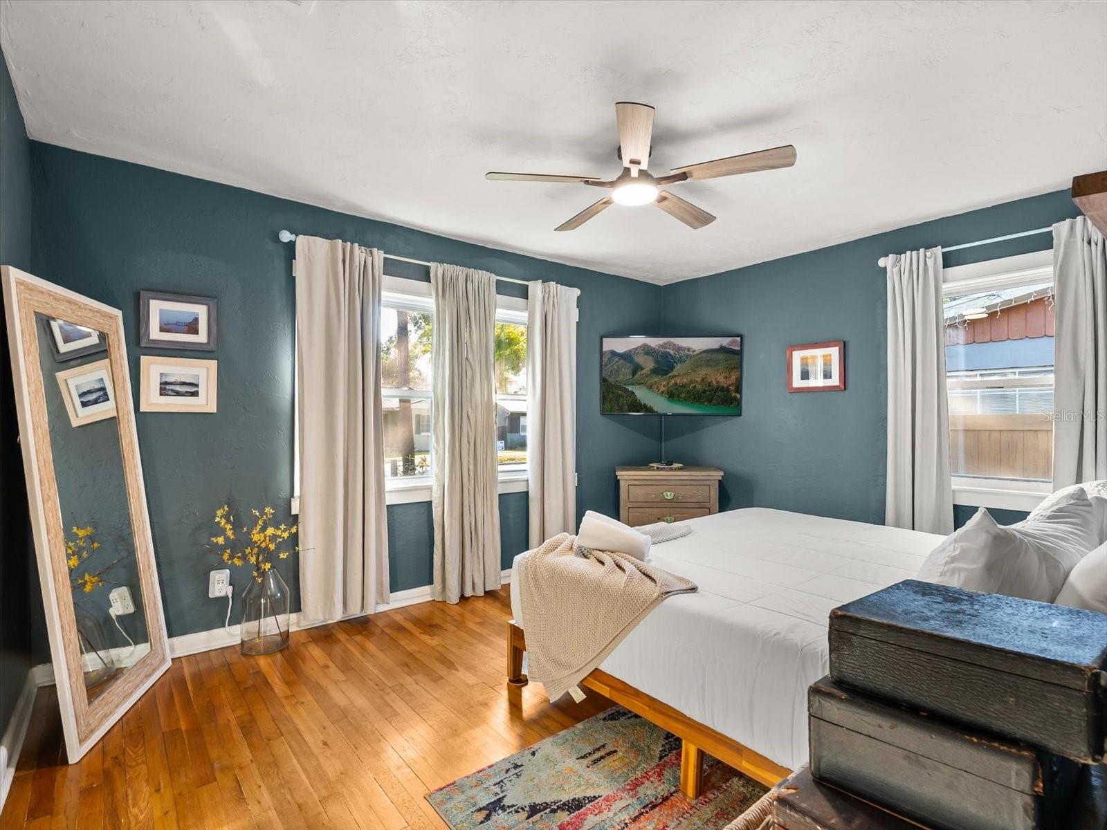 Image 14 of 43 For 1010 Forest Avenue