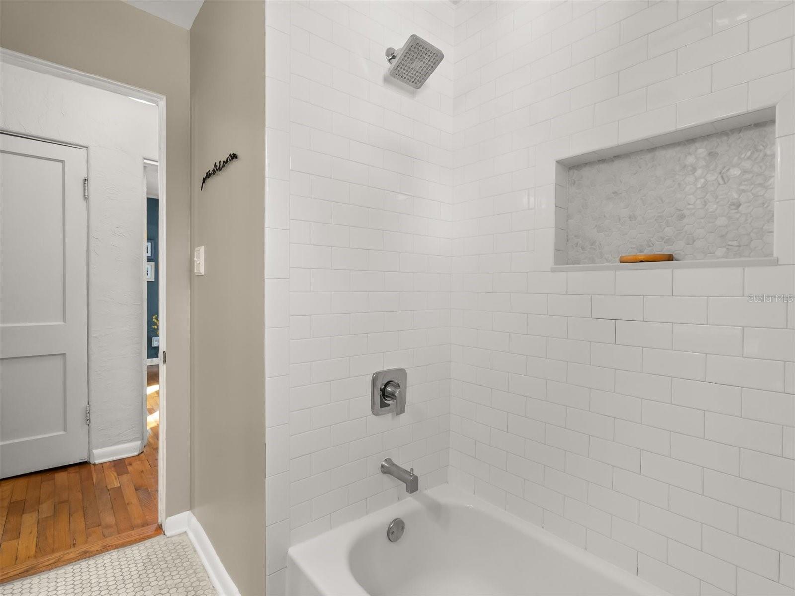 Image 20 of 43 For 1010 Forest Avenue