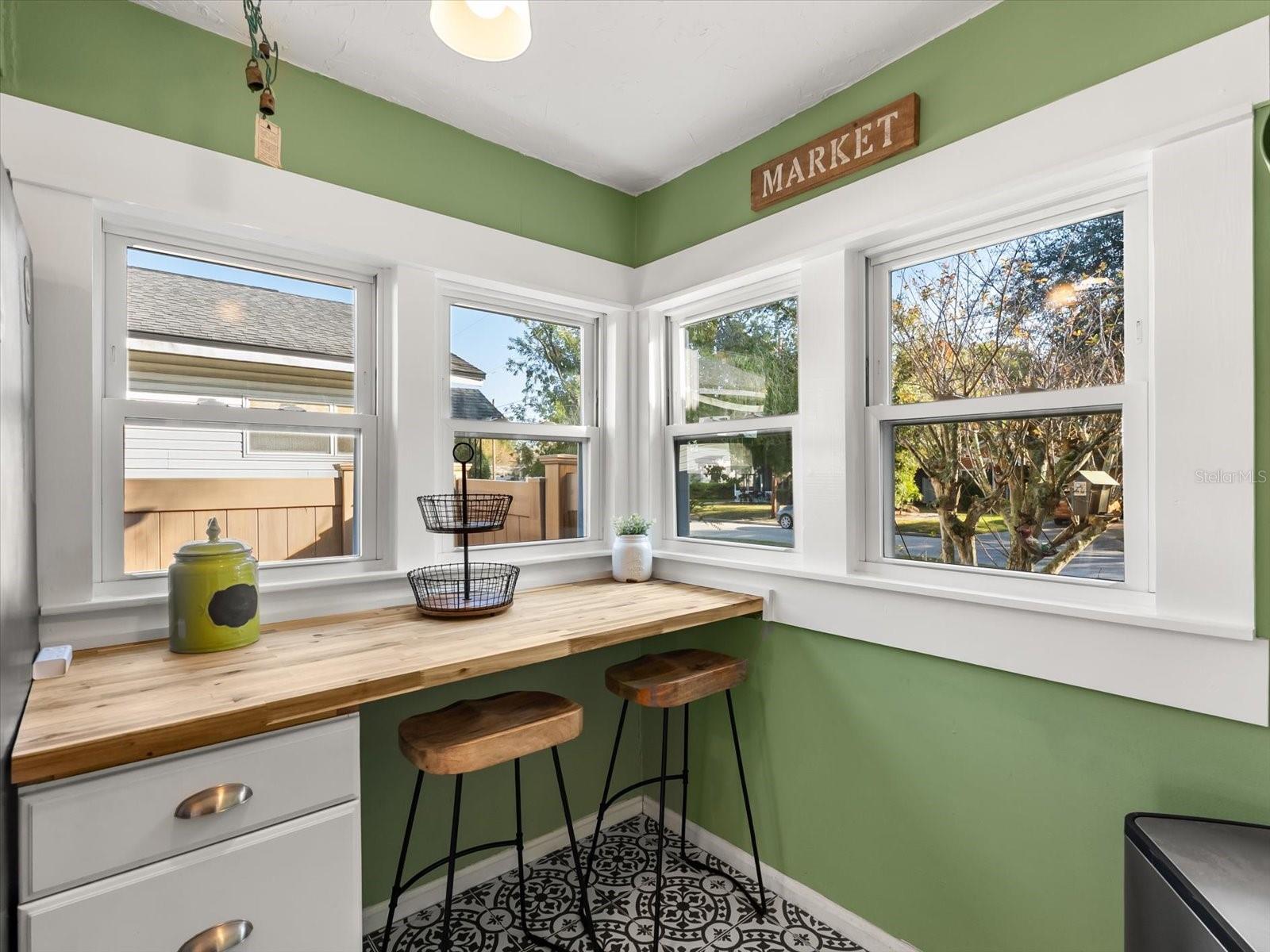 Image 9 of 43 For 1010 Forest Avenue