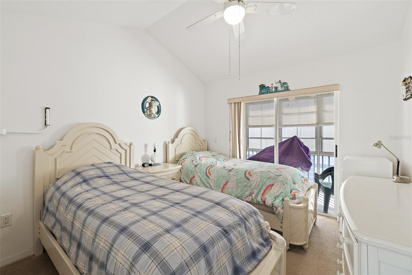 Image 13 of 28 For 419 Ocean Park Lane V146