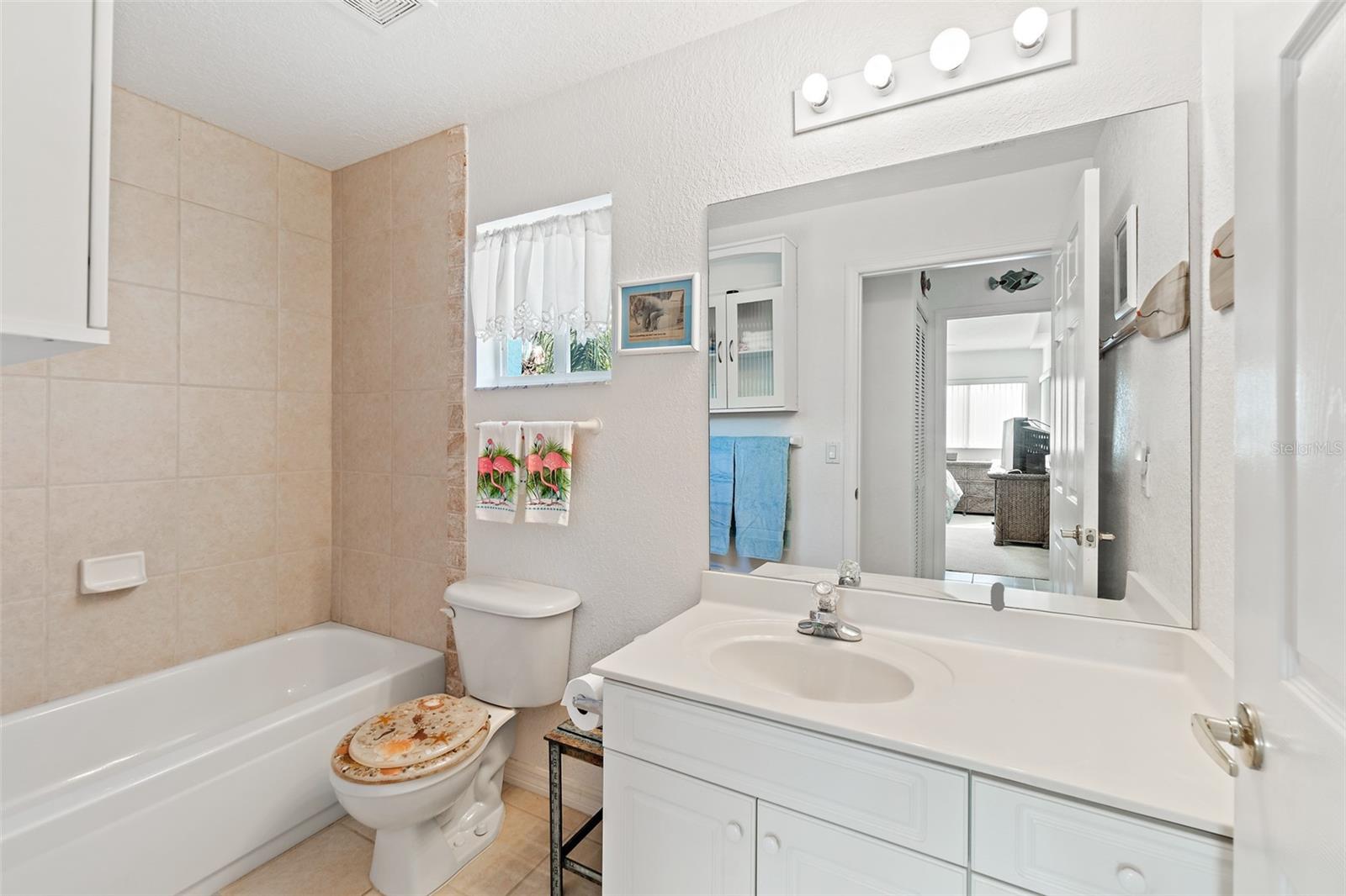 Image 14 of 28 For 419 Ocean Park Lane V146