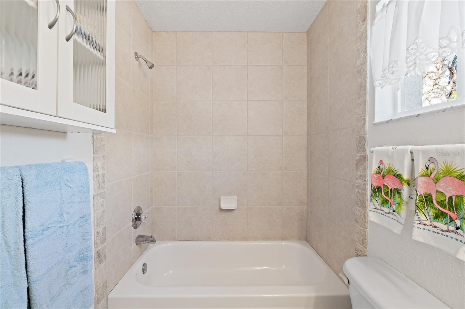 Image 15 of 28 For 419 Ocean Park Lane V146