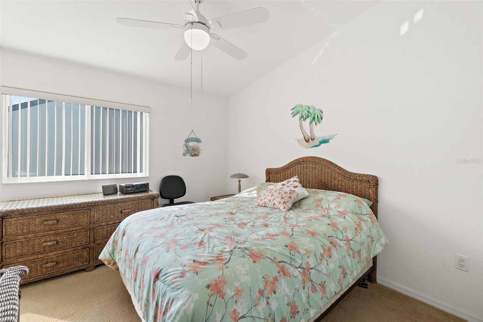 Image 18 of 28 For 419 Ocean Park Lane V146