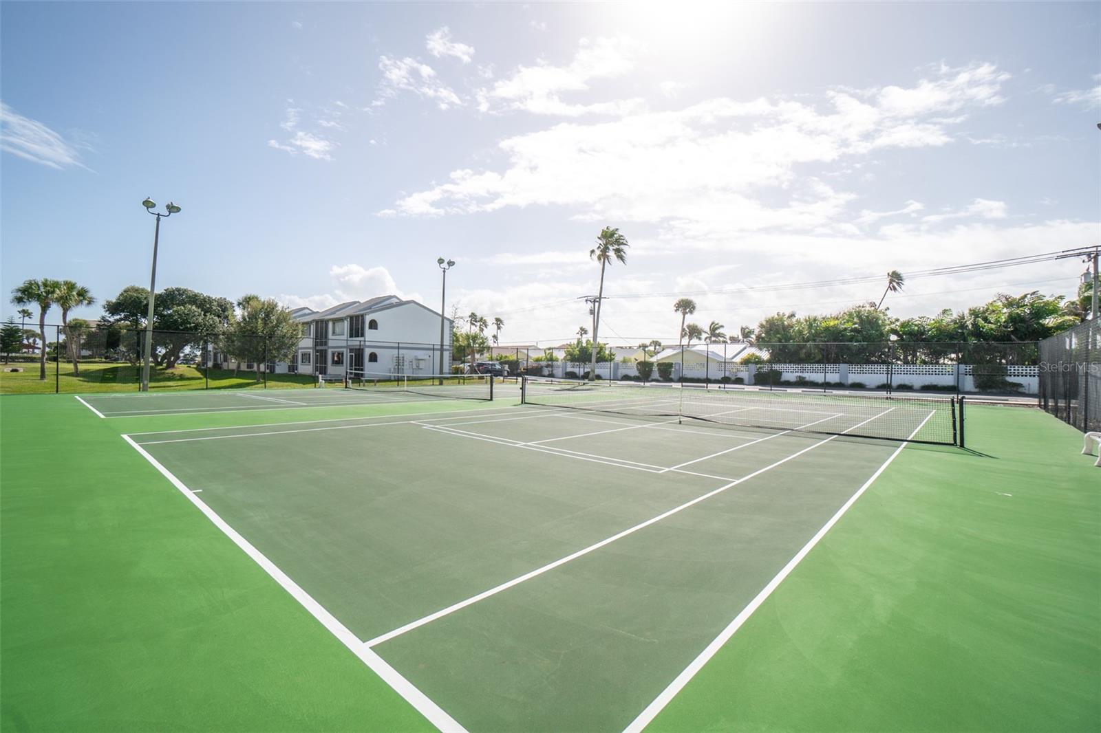 Image 22 of 28 For 419 Ocean Park Lane V146