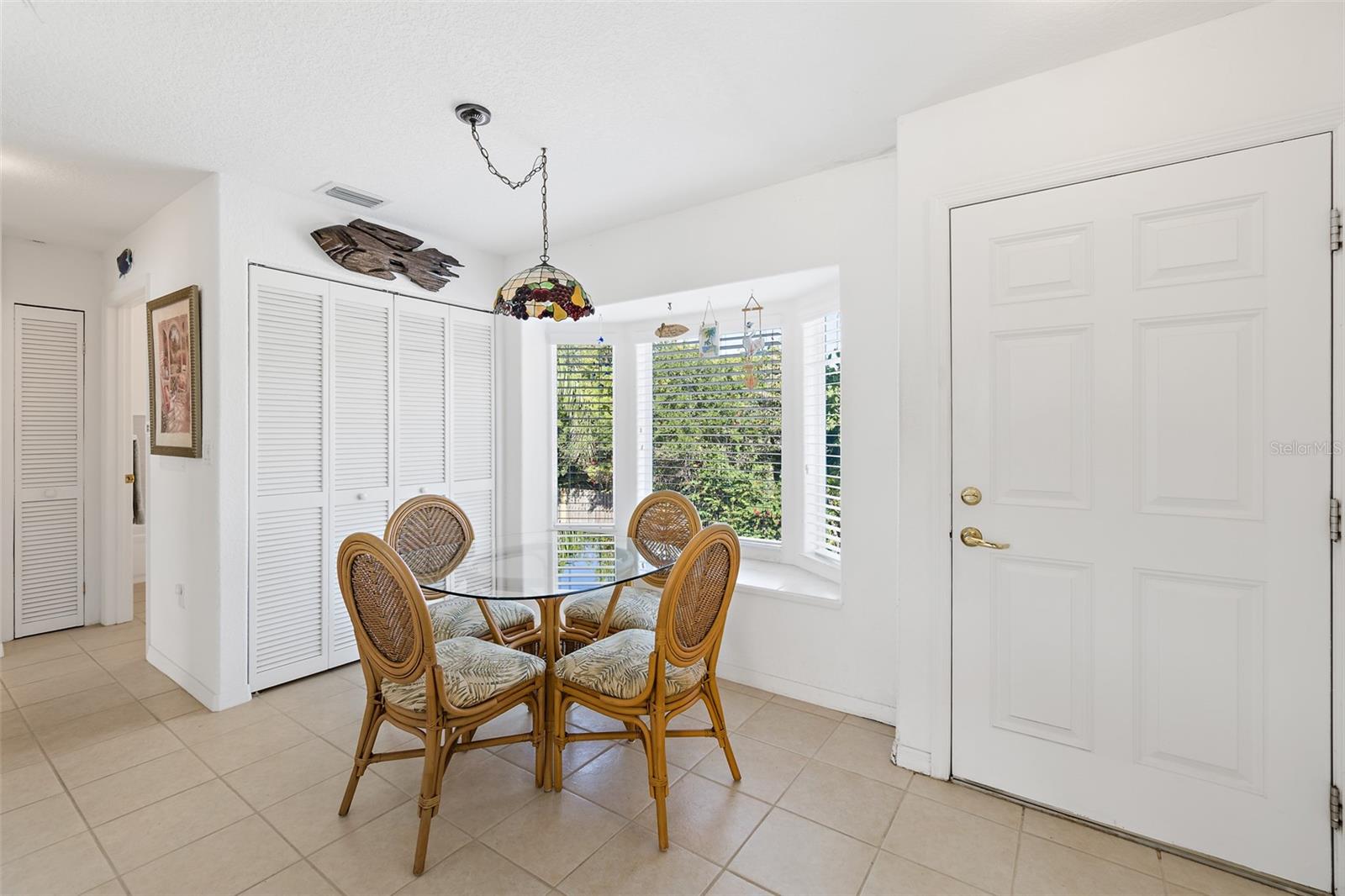 Image 4 of 28 For 419 Ocean Park Lane V146