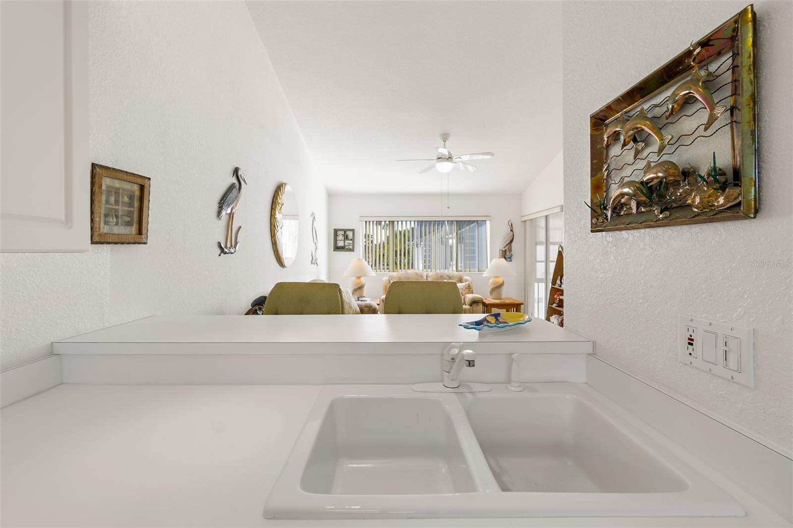 Image 8 of 28 For 419 Ocean Park Lane V146