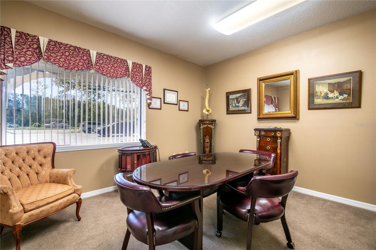 Image 11 of 24 For 205 Burleigh Boulevard