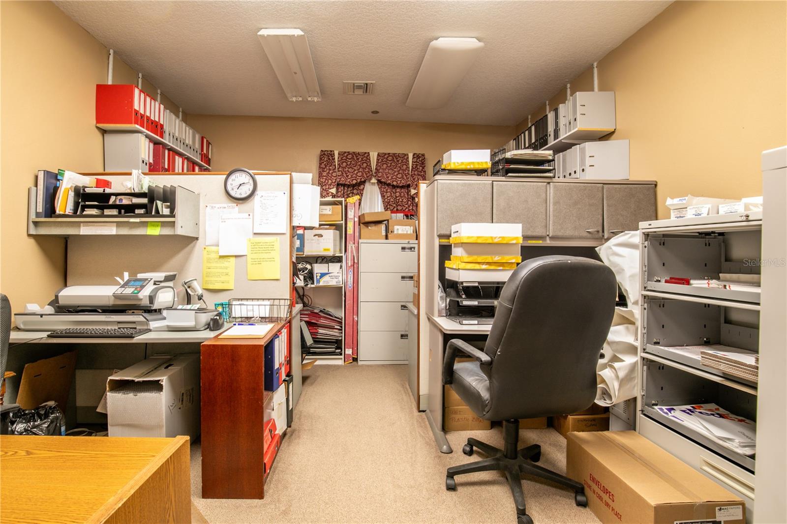 Image 17 of 24 For 205 Burleigh Boulevard