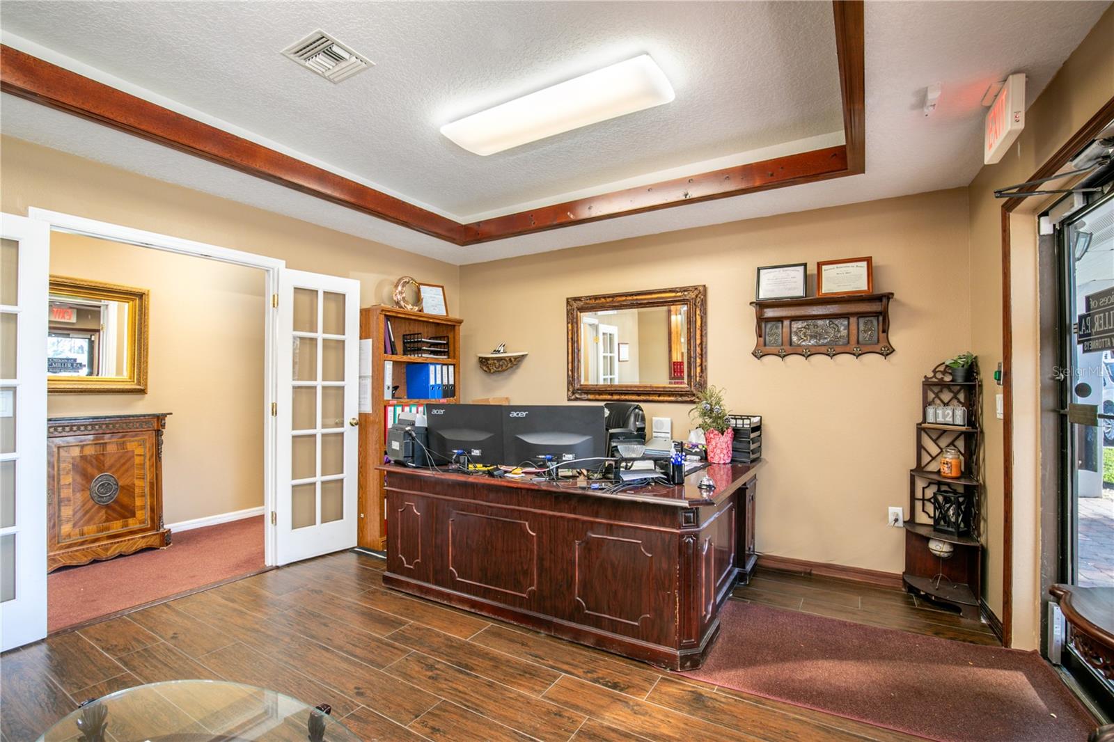 Image 4 of 24 For 205 Burleigh Boulevard