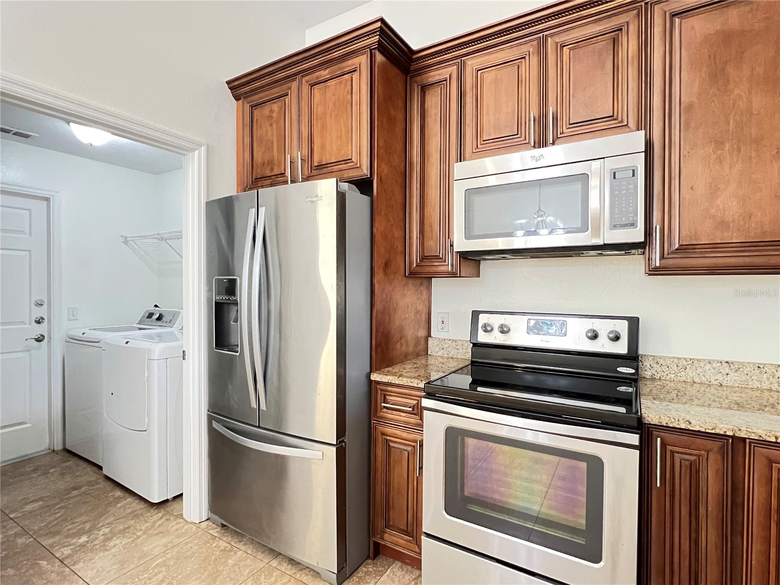 Image 13 of 48 For 2859 Blooming Alamanda Loop