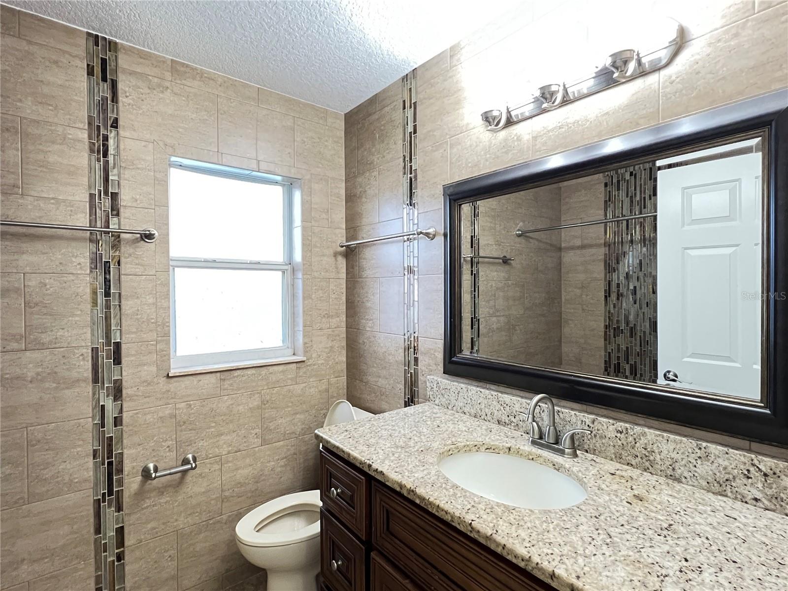 Image 29 of 48 For 2859 Blooming Alamanda Loop