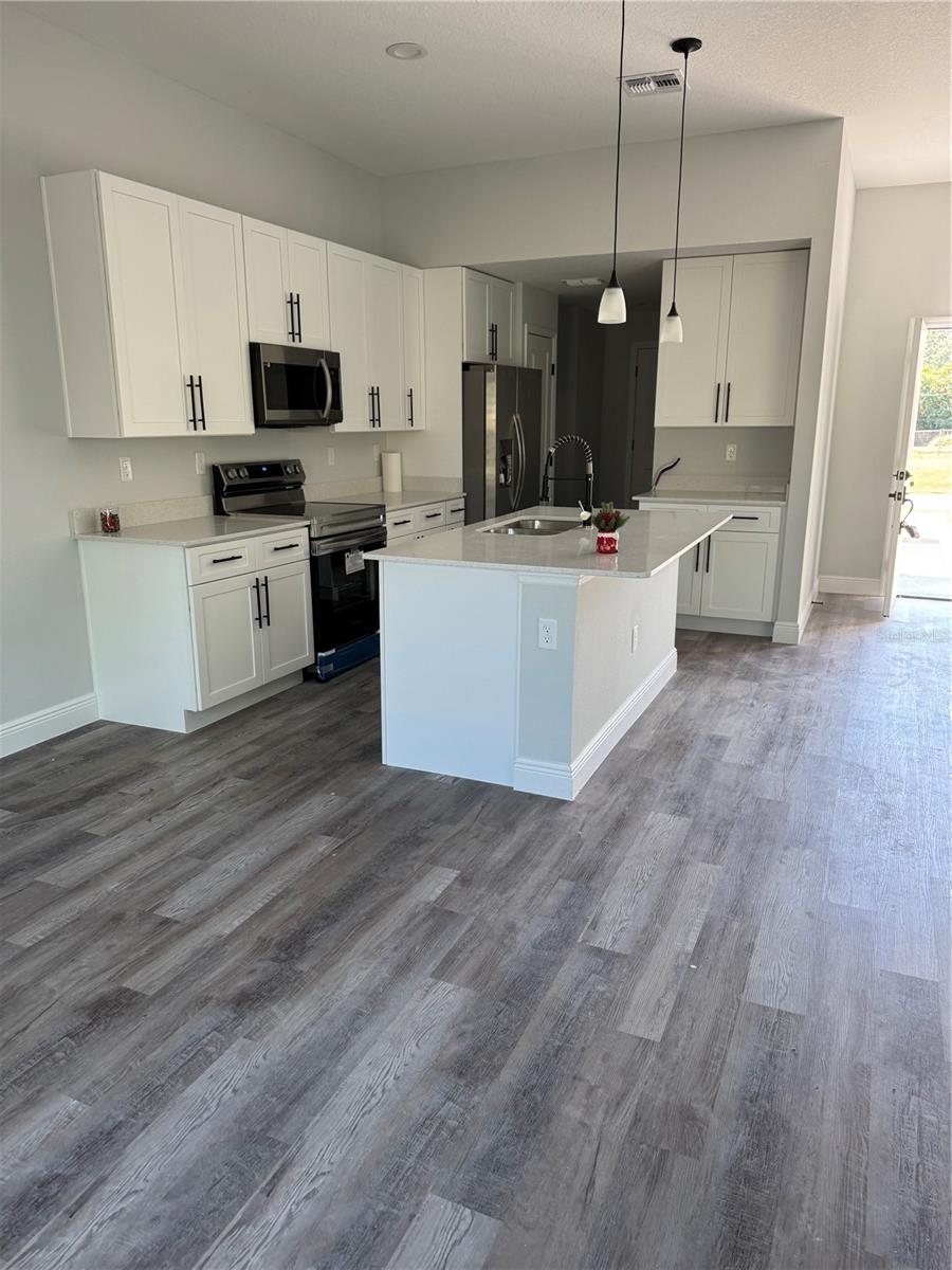 Image 4 of 16 For 1438 Seeley Circle Nw