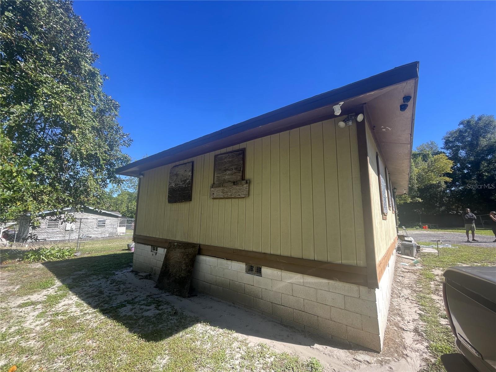 Image 14 of 19 For 520 Spring Street