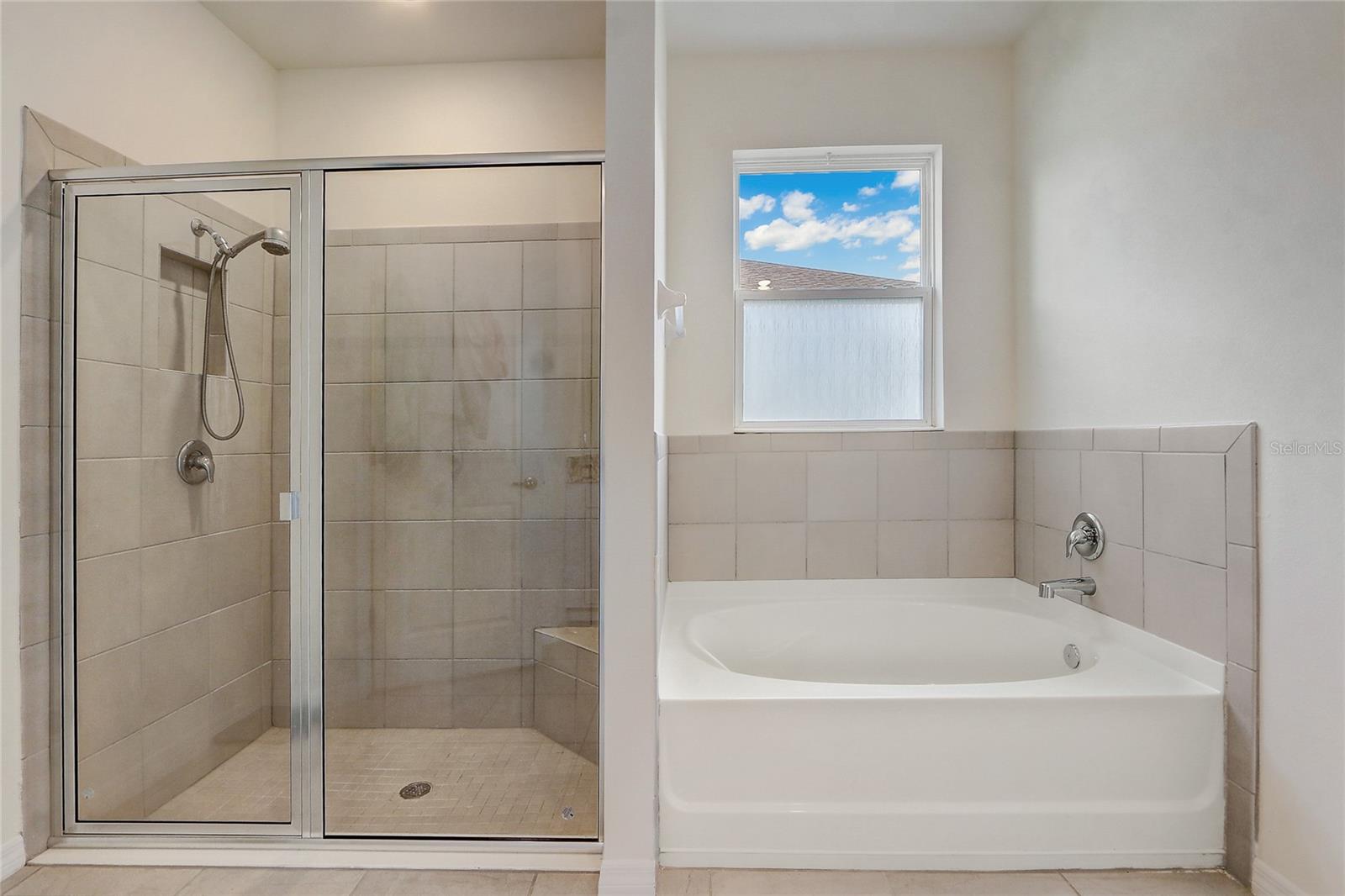 Image 14 of 29 For 7889 Penrose Place