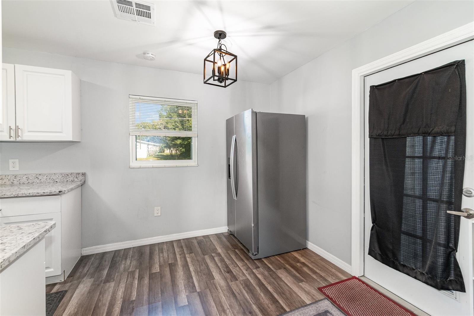 Image 11 of 23 For 27 Sandpiper Street