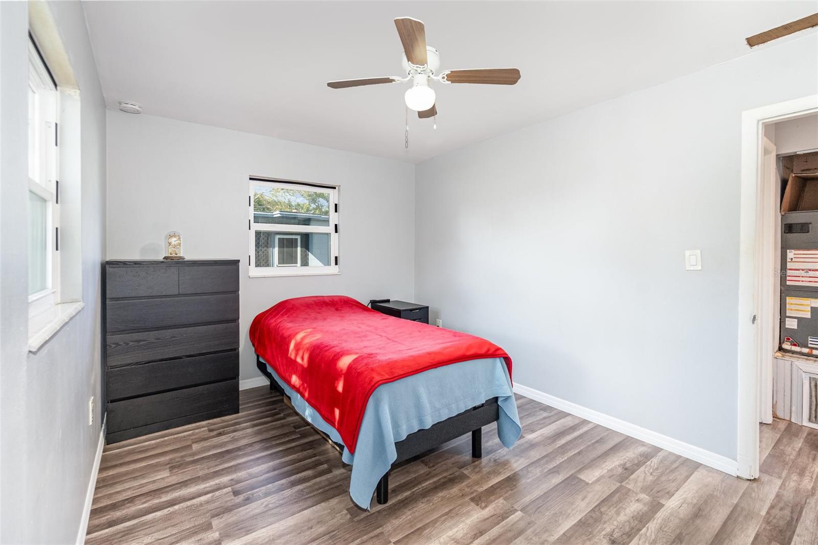 Image 14 of 23 For 27 Sandpiper Street