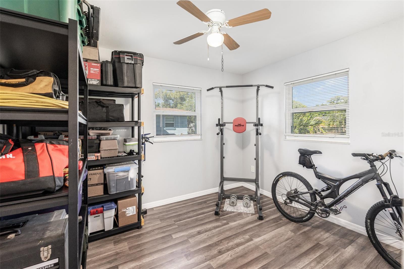 Image 16 of 23 For 27 Sandpiper Street