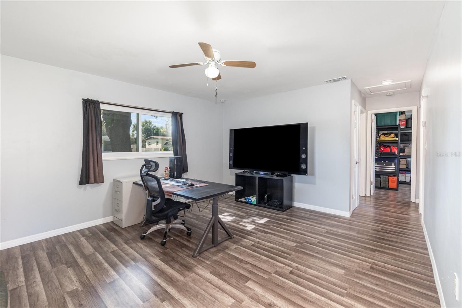 Image 4 of 23 For 27 Sandpiper Street