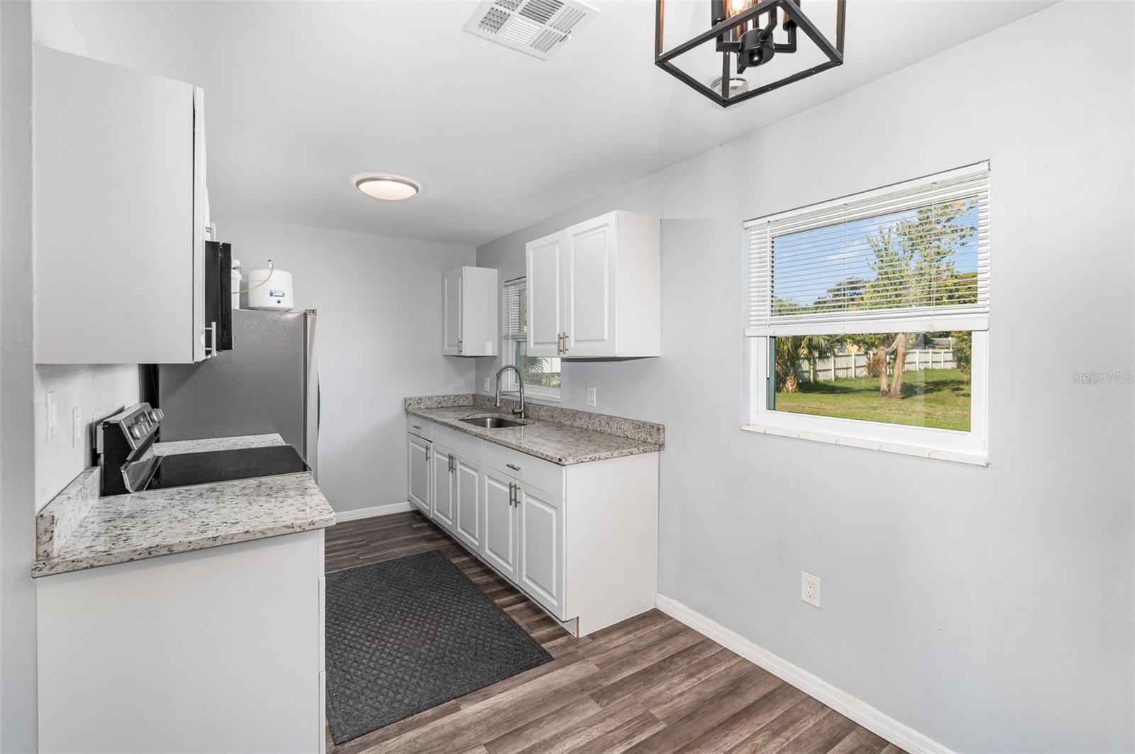 Image 9 of 23 For 27 Sandpiper Street