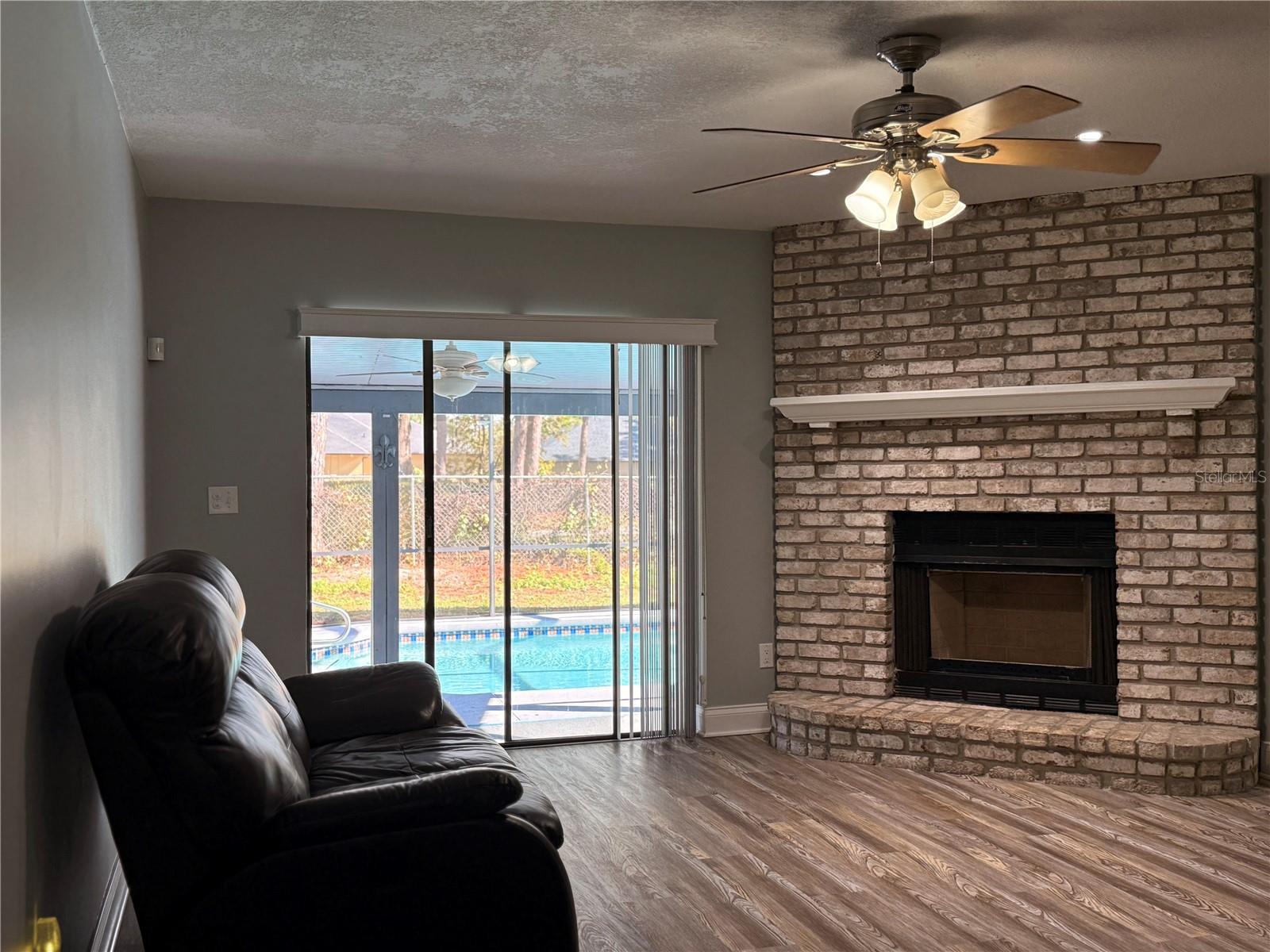 Image 29 of 39 For 1617 Green Meadow Lane