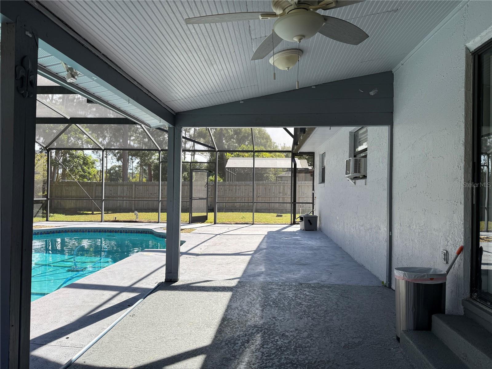 Image 6 of 39 For 1617 Green Meadow Lane