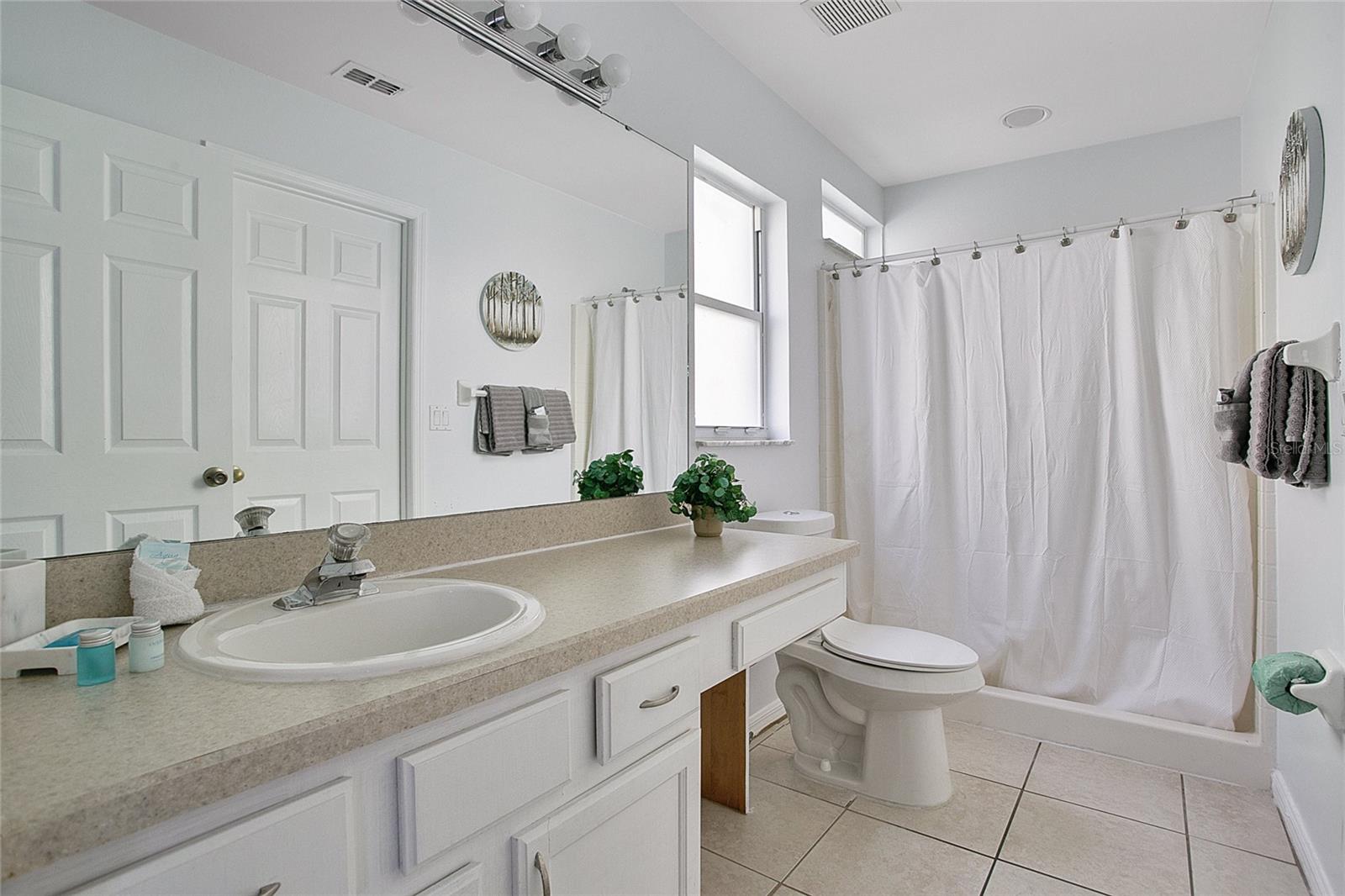 Image 18 of 45 For 316 Buckingham Circle