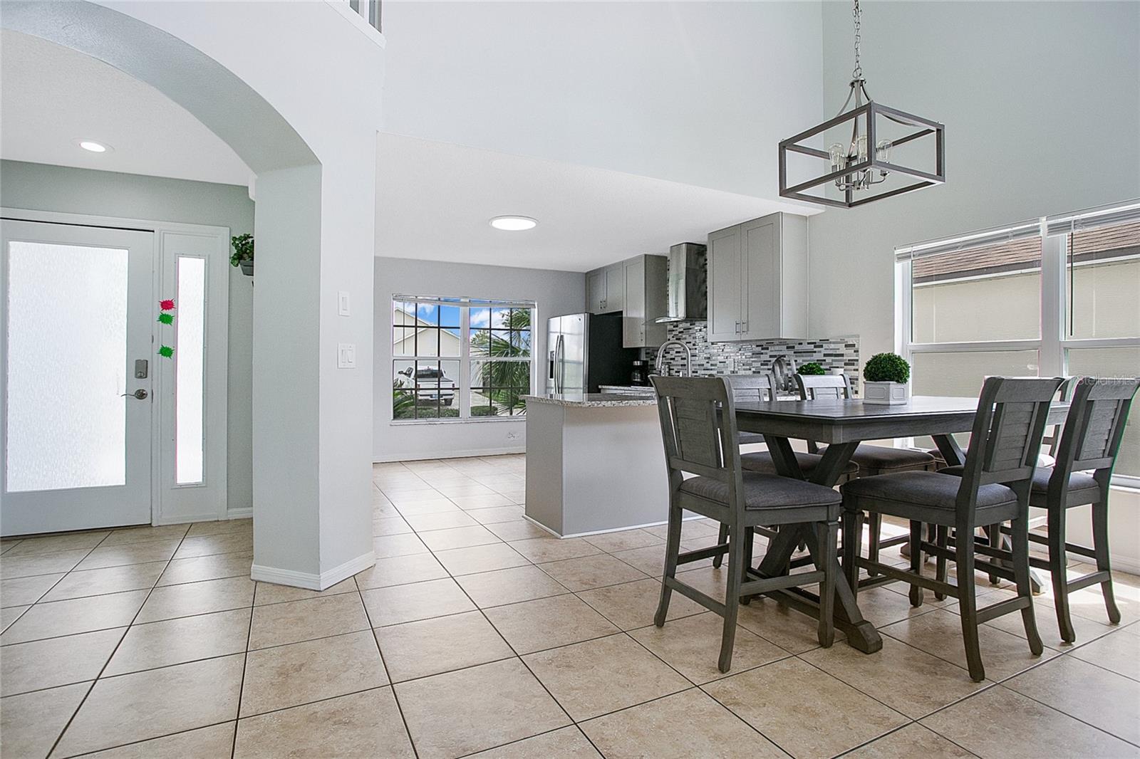 Image 6 of 45 For 316 Buckingham Circle