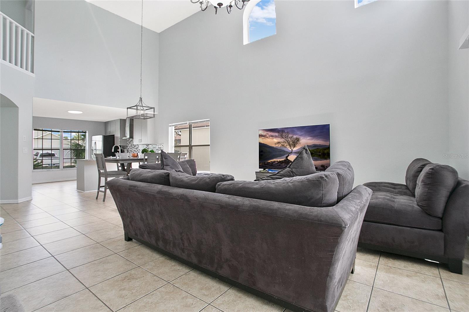 Image 7 of 45 For 316 Buckingham Circle