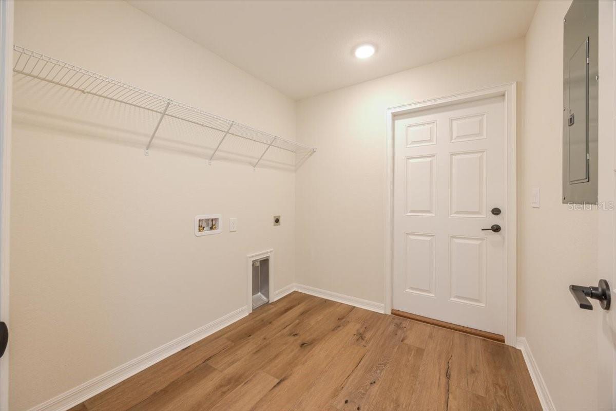 Image 21 of 26 For 1162 Fairway Drive