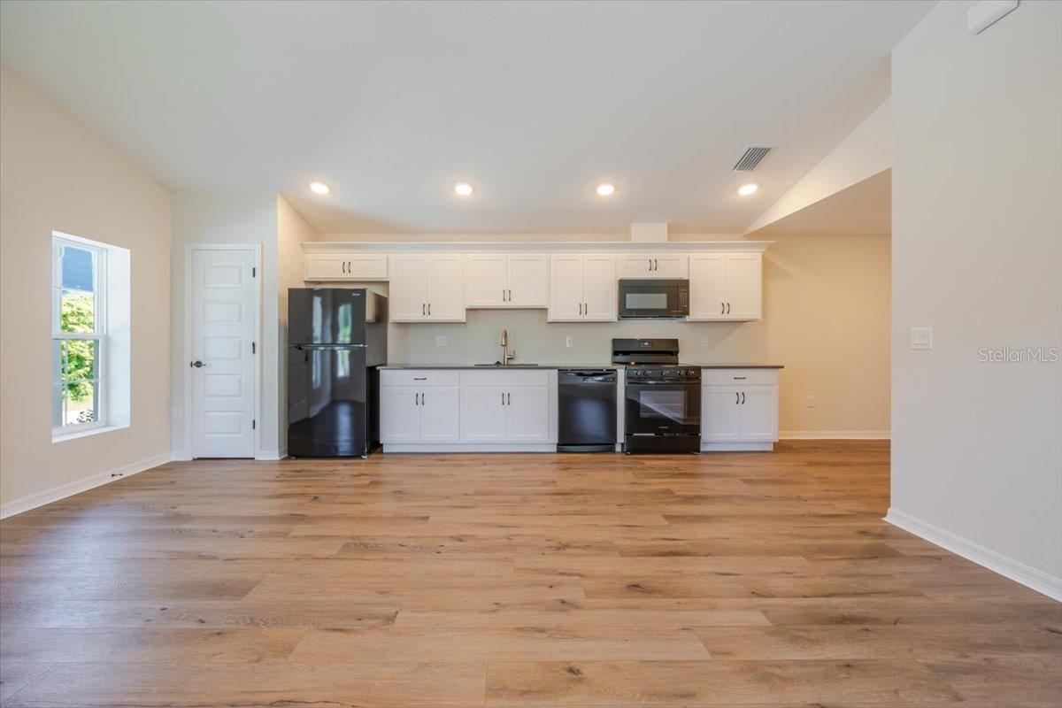 Image 9 of 26 For 1162 Fairway Drive