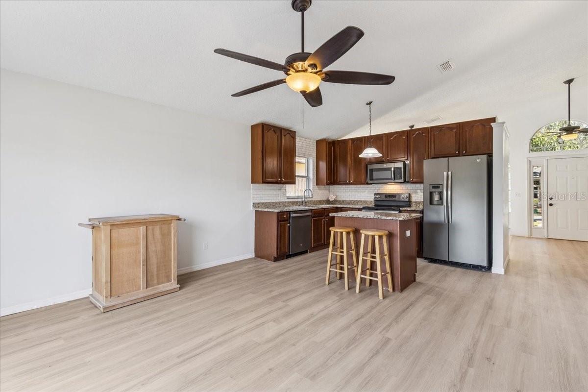 Image 19 of 50 For 1860 Greenbrook Court