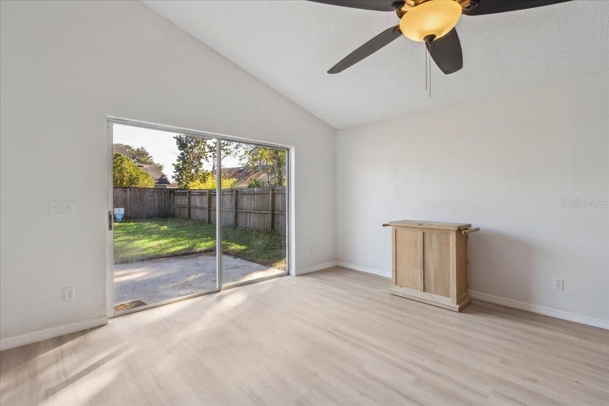 Image 21 of 50 For 1860 Greenbrook Court