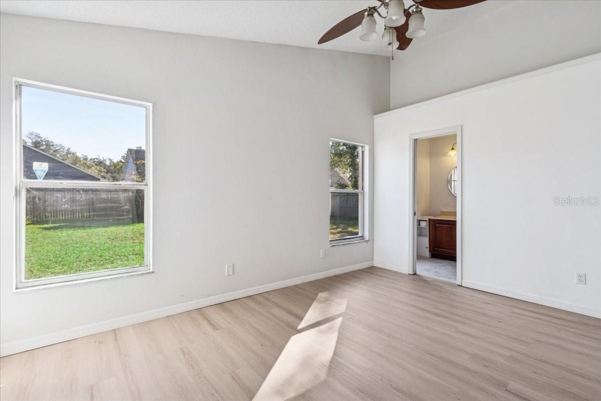 Image 23 of 50 For 1860 Greenbrook Court