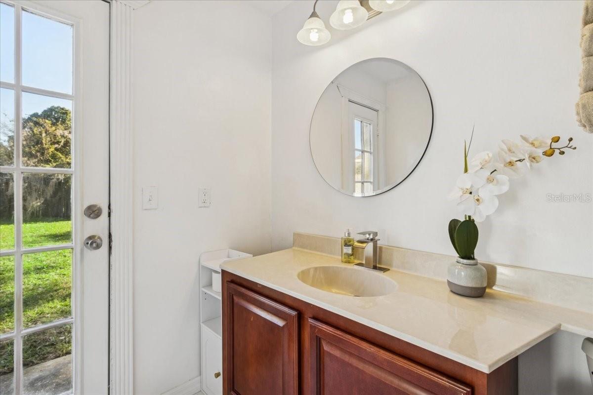 Image 28 of 50 For 1860 Greenbrook Court