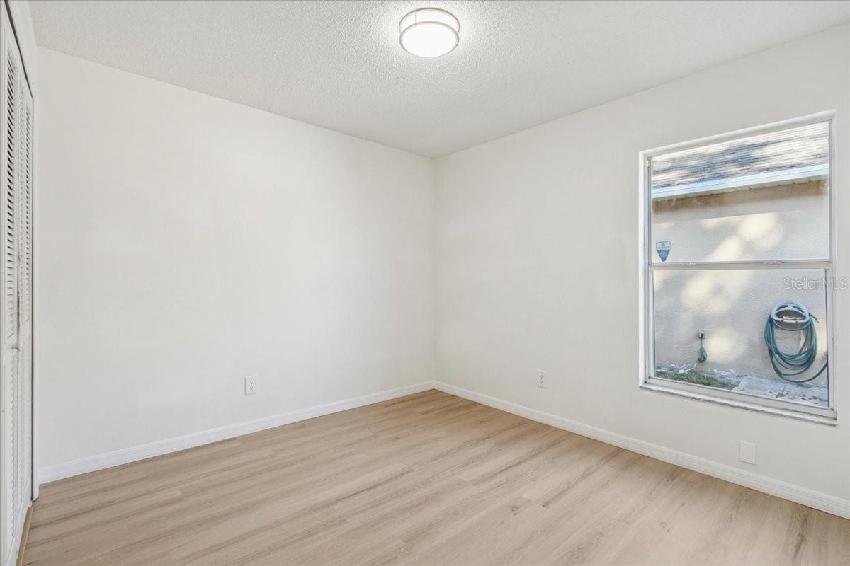 Image 30 of 50 For 1860 Greenbrook Court