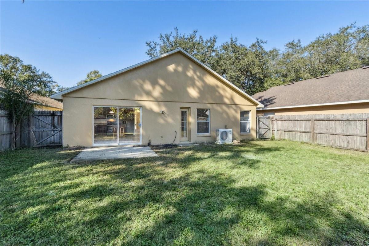 Image 34 of 50 For 1860 Greenbrook Court