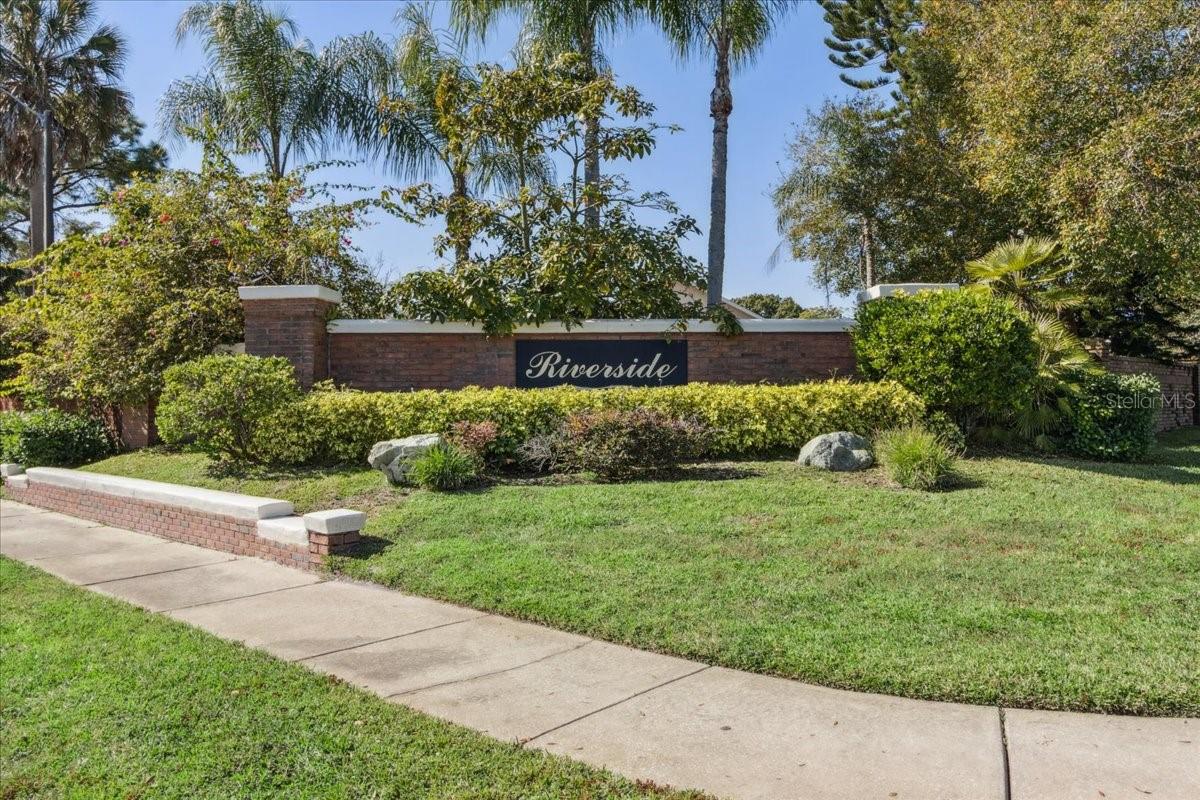 Image 39 of 50 For 1860 Greenbrook Court