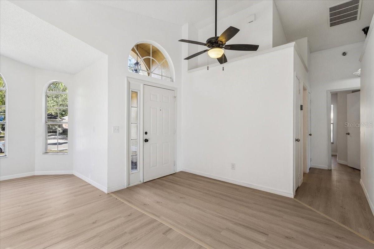 Image 8 of 50 For 1860 Greenbrook Court