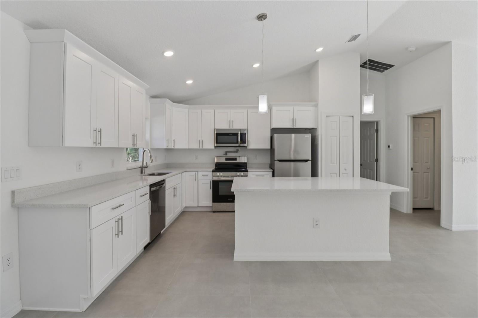 Image 7 of 27 For 3 Sequoia Drive Trace