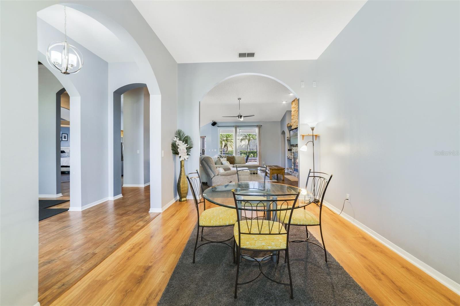 Image 5 of 30 For 14301 Roxshire Drive