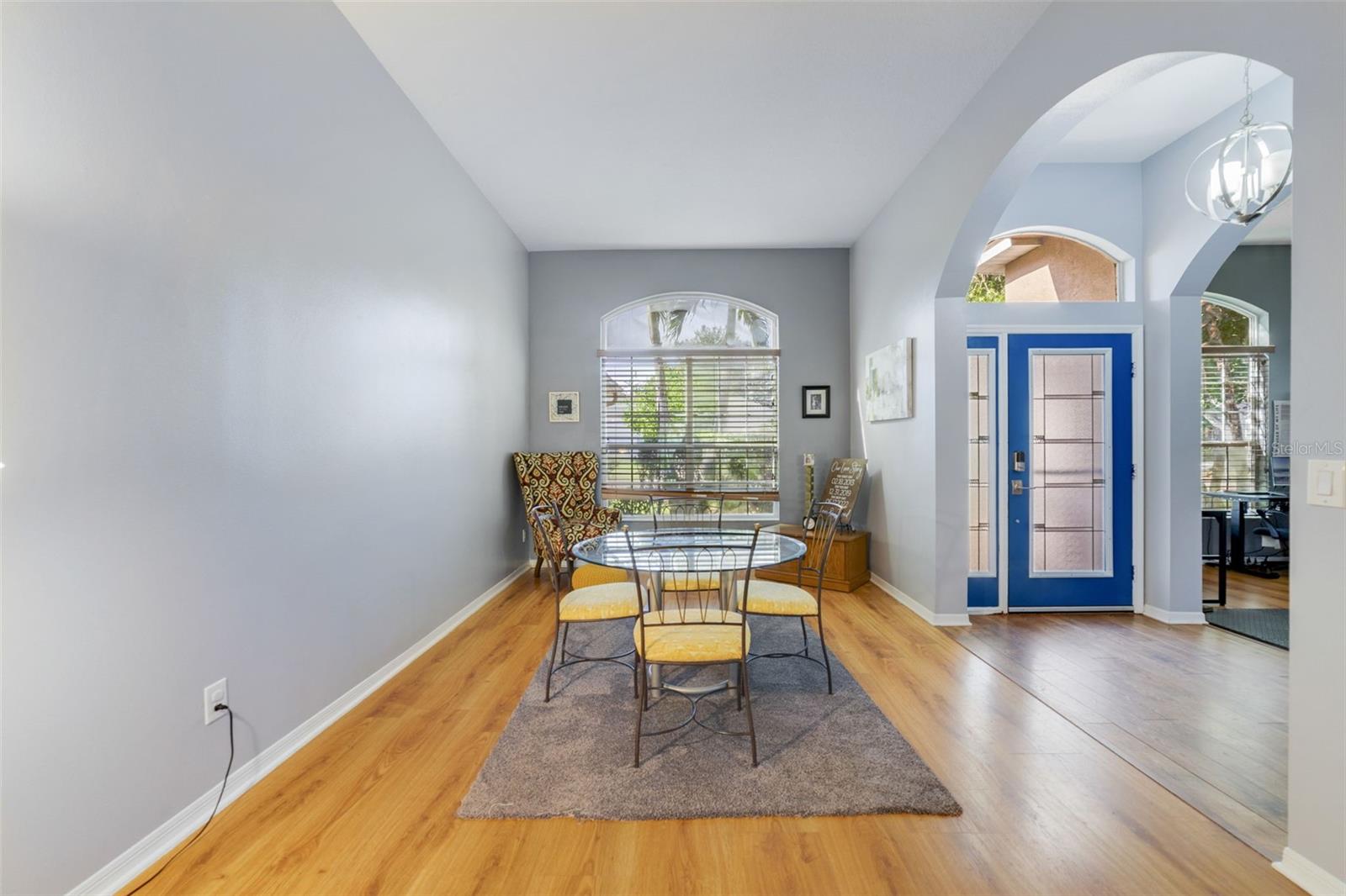 Image 6 of 30 For 14301 Roxshire Drive