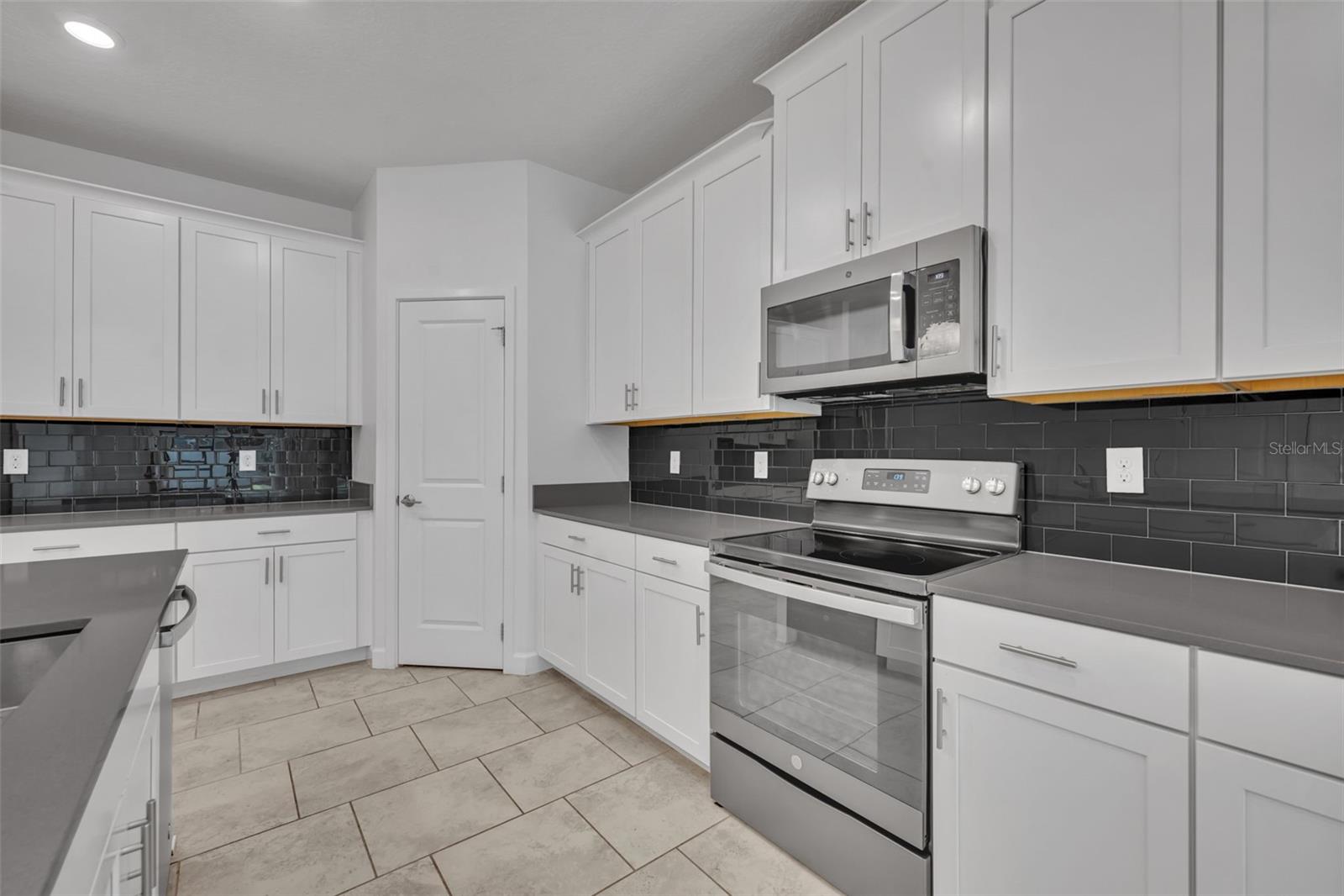 Image 10 of 33 For 1448 Rushing Rapids Way