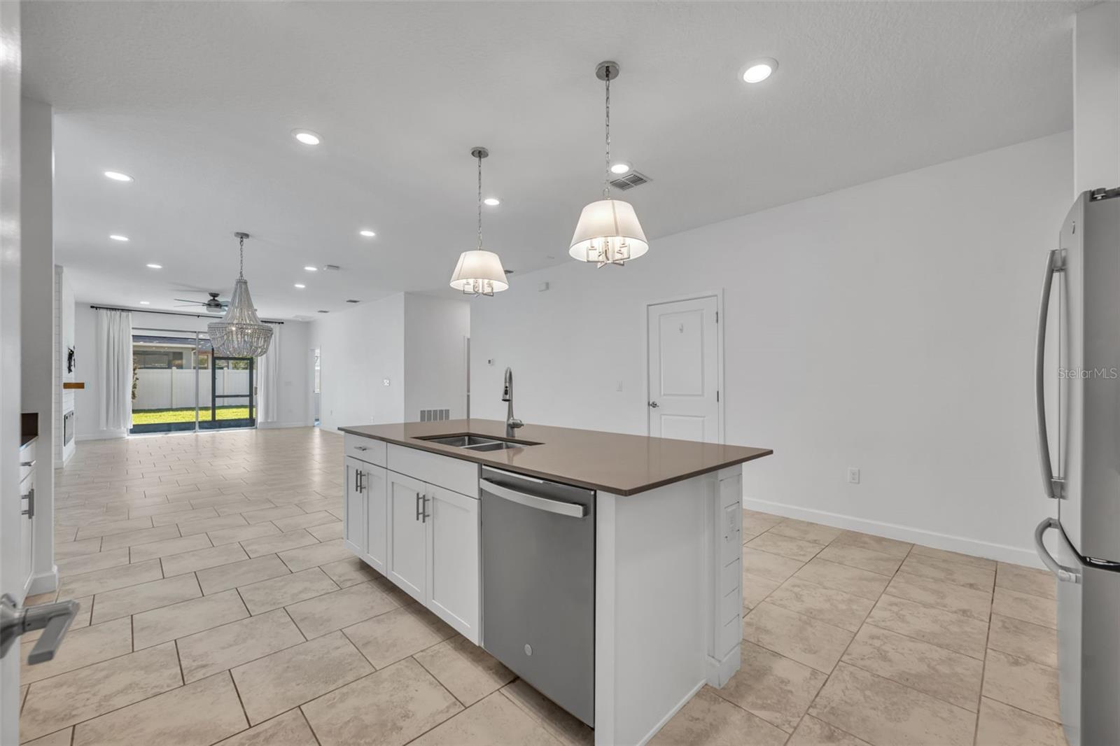 Image 12 of 33 For 1448 Rushing Rapids Way