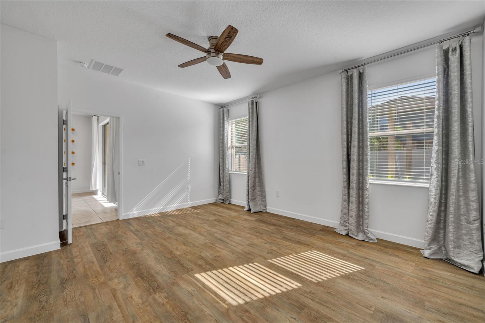 Image 17 of 33 For 1448 Rushing Rapids Way