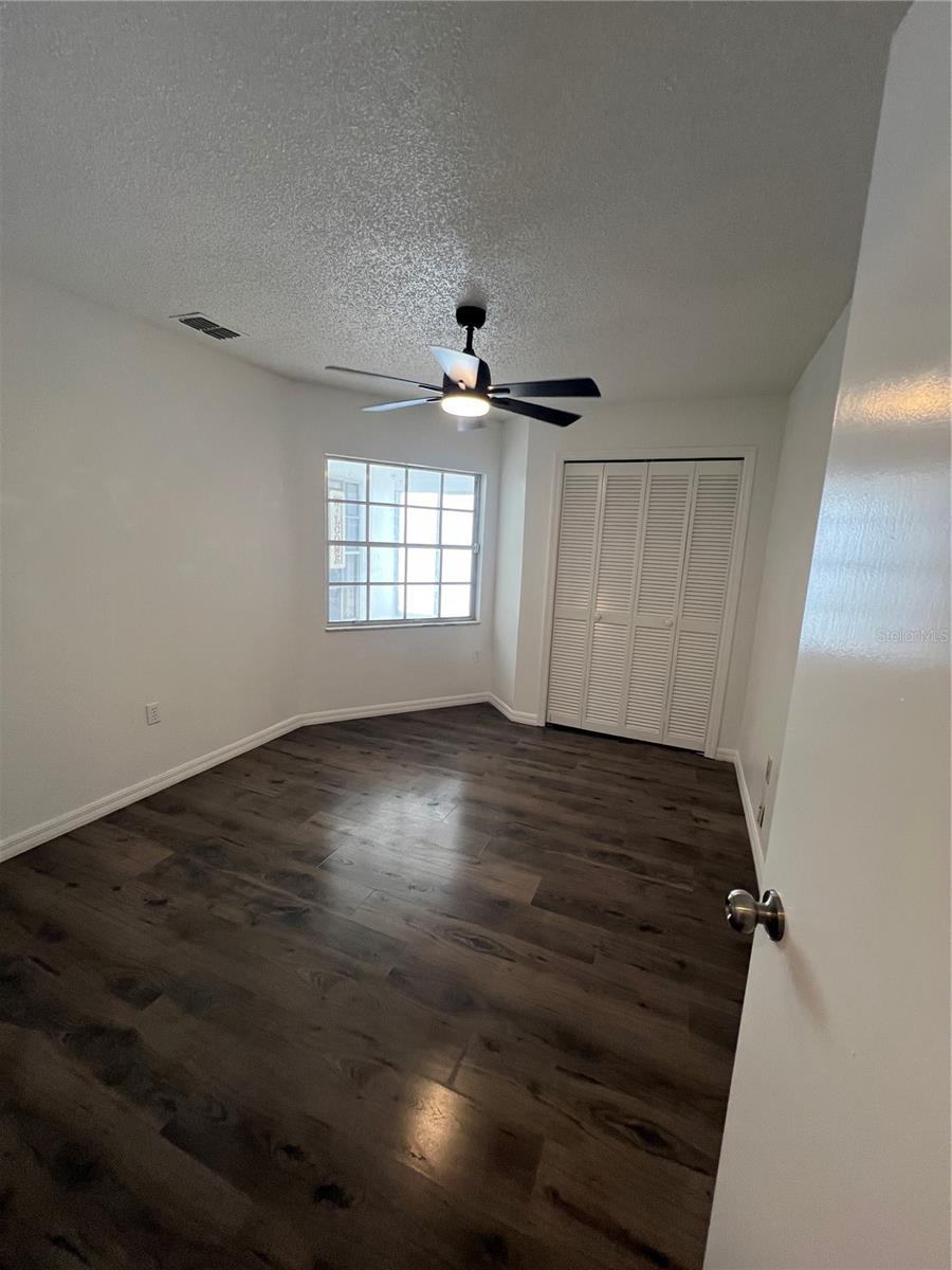 Image 18 of 31 For 667 Lake Dexter Circle