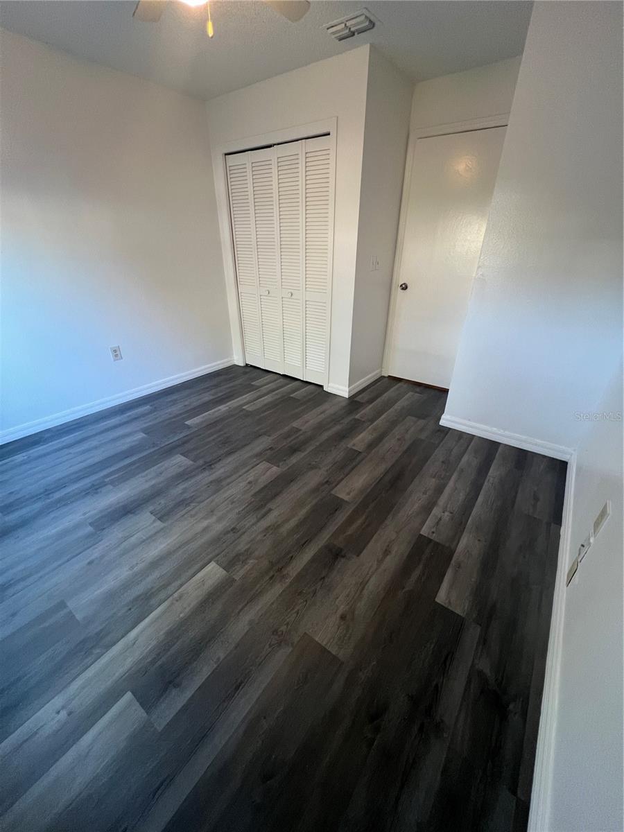 Image 30 of 31 For 667 Lake Dexter Circle