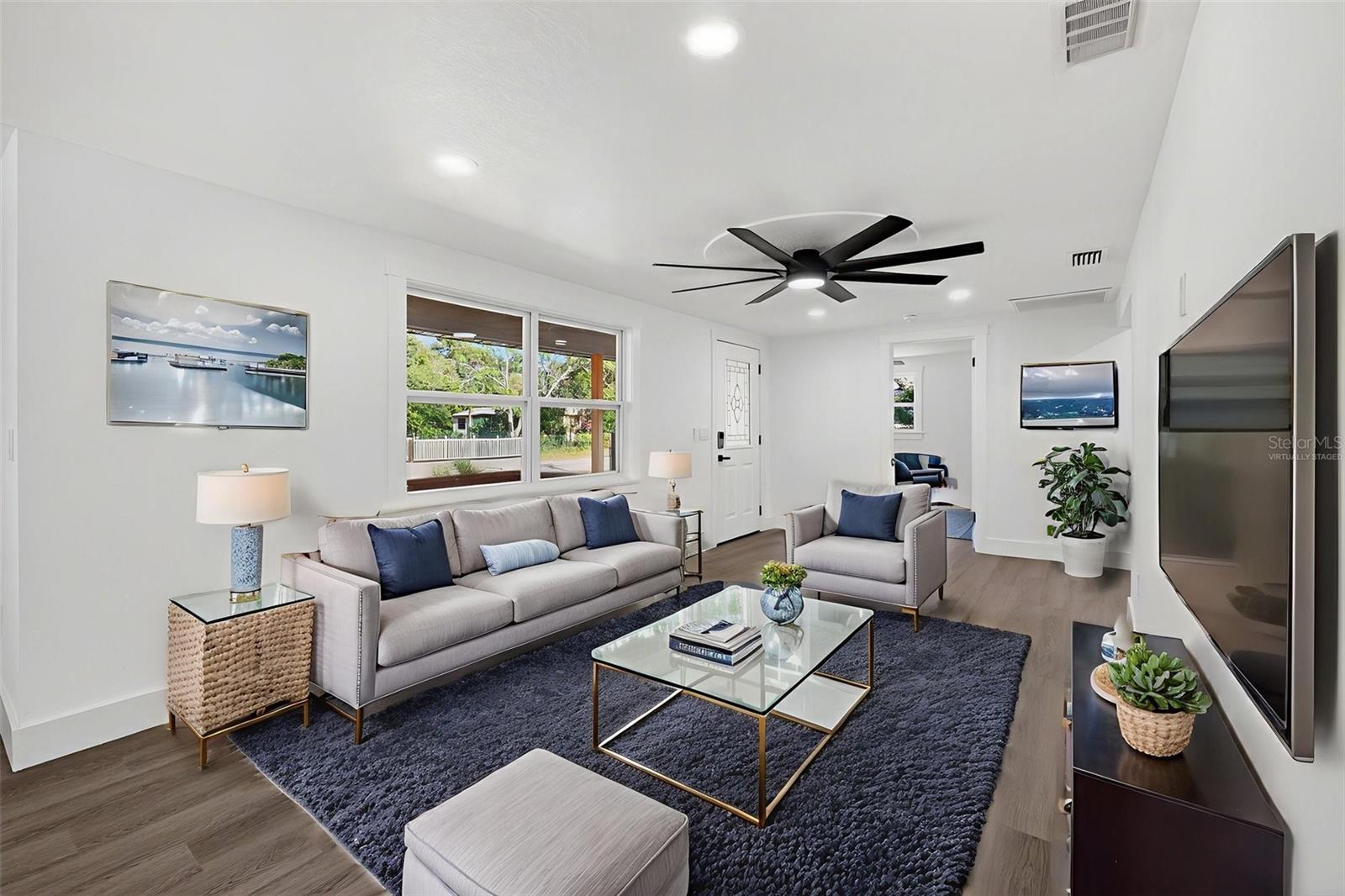 Image 18 of 83 For 2409 Garbelia Avenue