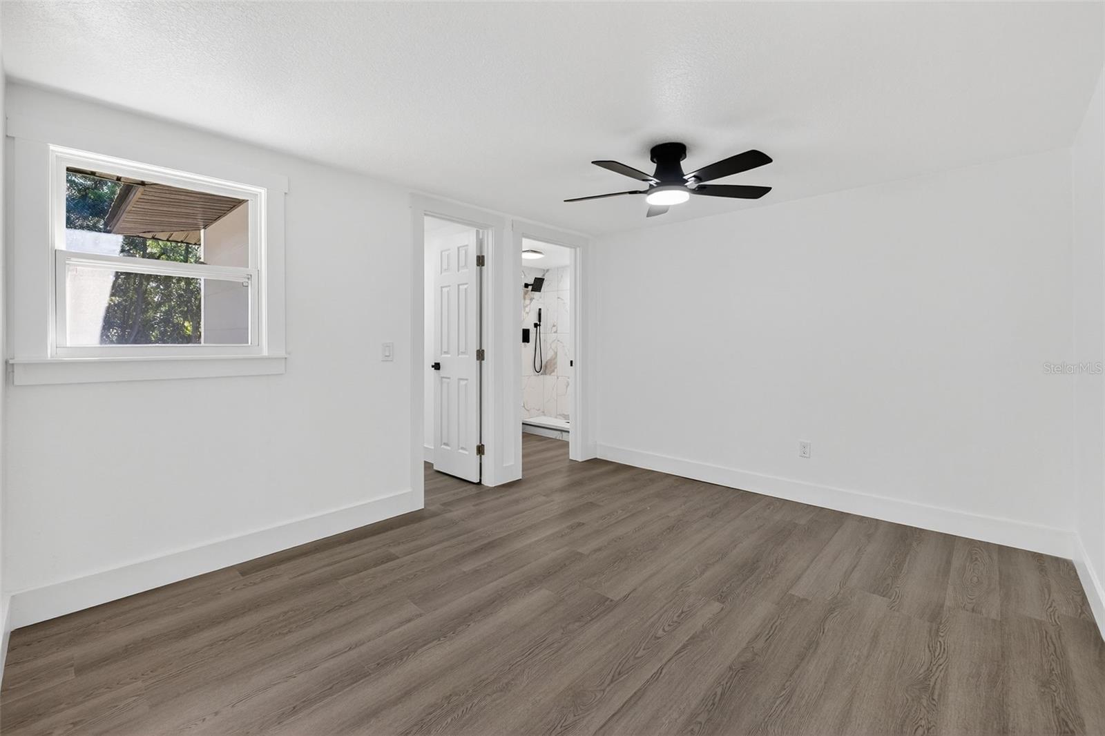 Image 35 of 83 For 2409 Garbelia Avenue